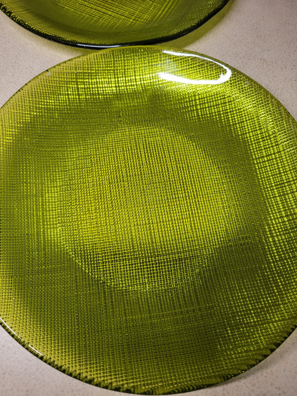 Vintage Anchor Hocking Soreno Avocado Green  8 1/2 Inch Glass Plates - Set of 6 - Picture 2 of 7